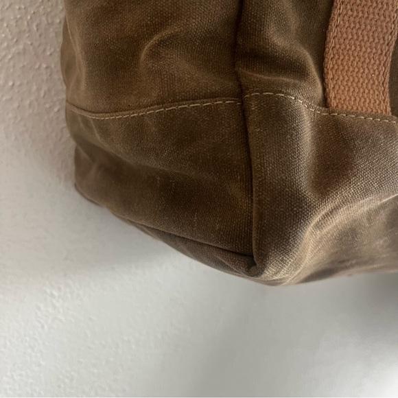 Artifact Bags Utility tote olive
waxed canvas made in USA long leather handles - Picture 10 of 16